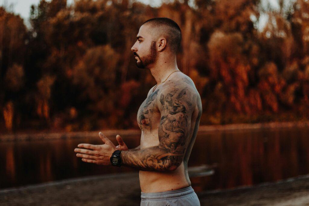 Bicep exercises without equipment